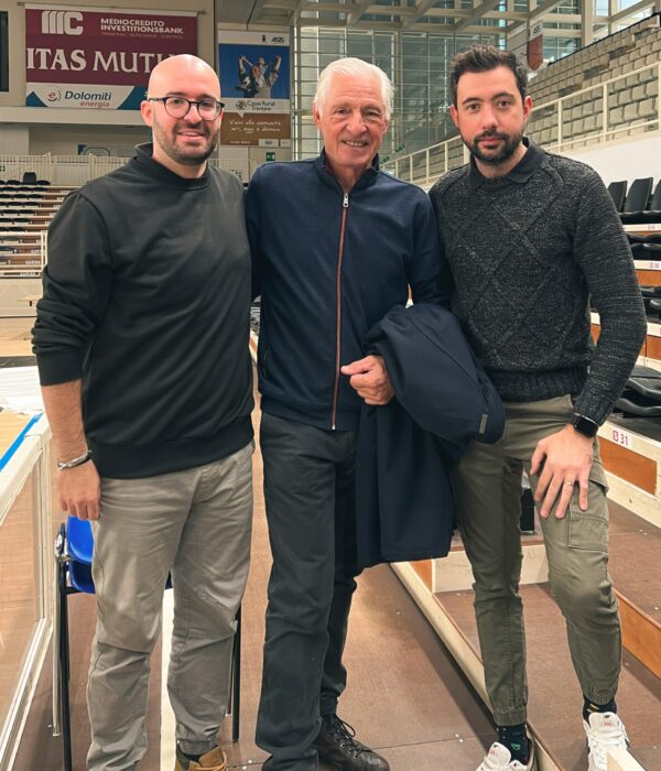 Una fragile chiave di carta Una fragile chiave di carta