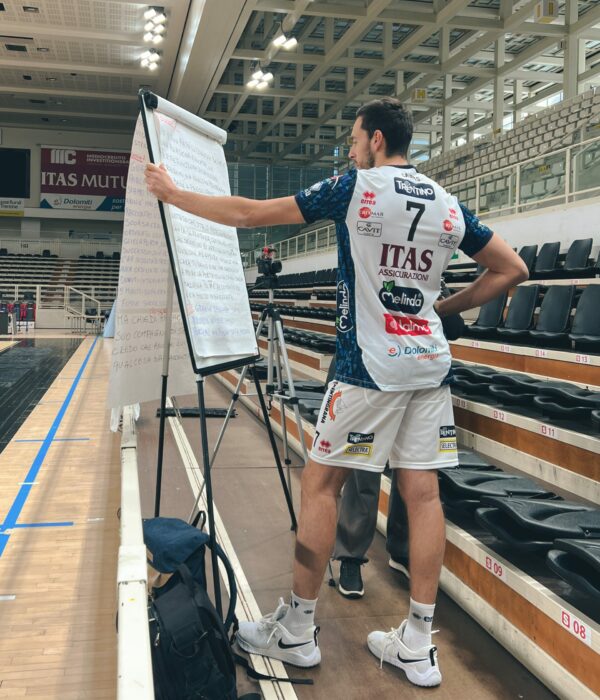 Una fragile chiave di carta Una fragile chiave di carta